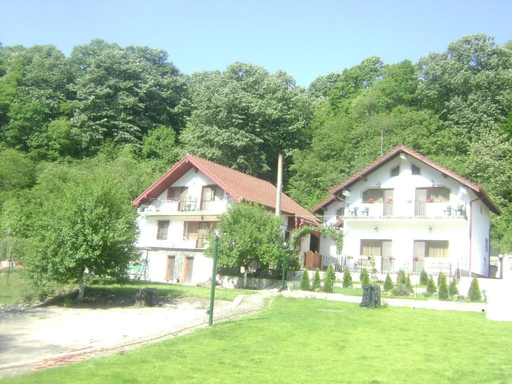 Pension Casa Natura Baile Herculane Exterior photo